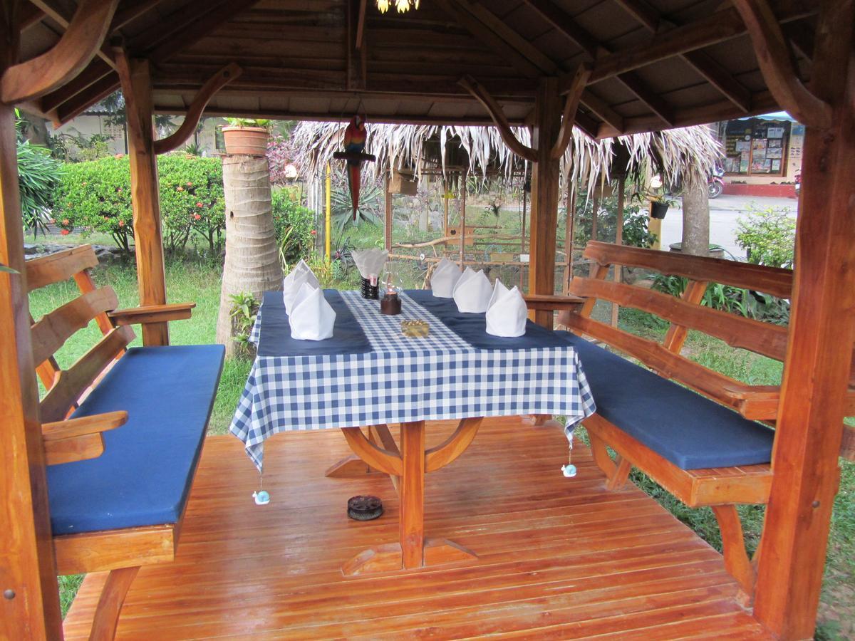 Flower Paradise Bungalows & Swiss Restaurant Roestiland Lamai Beach  Exterior foto
